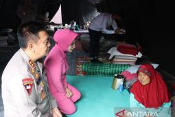 Polda Riau distribusikan bantuan untuk korban gempa di Cianjur