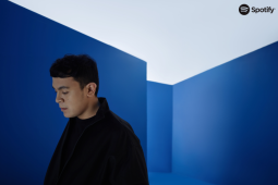 Tulus akan menggelar tur konser  bertajuk "Manusia"  11 tahun berkarya
