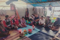 Layanan RFL PMI berhasil satukan kembali keluarga penyintas gempa di Cianjur