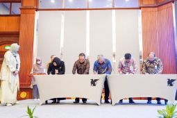 Bank Kalsel tandatangani berita acara implementasi aplikasi Siskehat Gen 2
