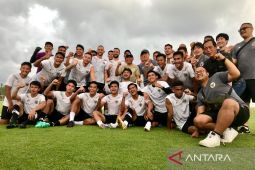 Menpora datang ke Pantai Purnama beri semangat timnas saat TC