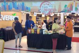 Belasan produk UMKM Sambas ikuti Expo Taste of Indonesia di Malaysia