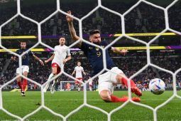 Giroud top skorer Prancis sepanjang masa setelah menjebol gawang Polandia pada babak pertama 16 besar Piala Dunia