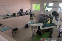 Puluhan siswa SD di Bali ikuti pemeriksaan gigi gratis di RS Unud