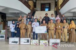 Puluhan UMKM kuliner Banjarmasin dapat bantuan kompor listrik