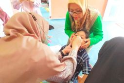 Maksimalkan imunisasi polio, petugas di Pidie datangi rumah dan sekolah