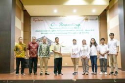 Adaro Serahkan Dana Beasiswa Batch III ke ULM
