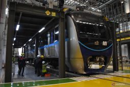 Opini - Mengatasi ketertinggalan konektivitas transportasi publik