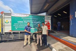 Petrokimia Gresik salurkan 1.000 paket sembako untuk korban Semeru