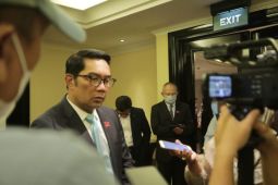 Gubernur Ridwan Kamil minta warga tenang pascabom di Polsek Astanaanyar