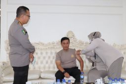 Kapolda Jambi jalani vaksin booster kedua