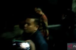 Pengacara Ismail Bolong tinggalkan Bareskrim Polri pukul 00.39 WIB