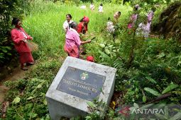 Negeri Soya Ambon mulai prosesi tradisi cuci negeri, ada baileo unik tanpa atap dan dinding