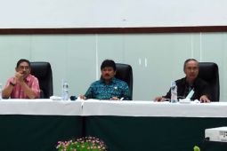 Peneliti sarankan 60.000 ton produk KJA di Danau Toba