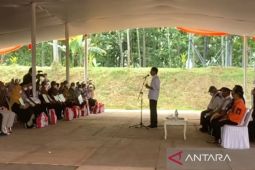 Presiden Jokowi minta uang bantuan untuk membangun rumah bukan beli kendaraan