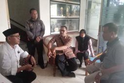 KPU Surabaya terima aduan terkait Ketua RT/RW terpilih masuk anggota parpol