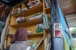 PLN Peduli Singkawang ikut tingkatkan literasi bantu Kampong Dogeng