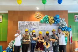 Rayakan HUT, BPJS Ketenagakerjaan Jambi bagikan APD perkebunan