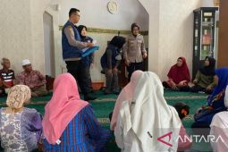 Polisi pulihkan trauma warga sekitar Mapolsek Astanaanyar pascabom