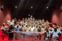 Jajaran Polres Gorontalo Utara nonton bareng film 'Uti Deng Keke'