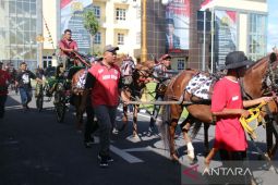 Dua kereta kuda geladi kirab pernikahan Kaesang dan Erina di Solo