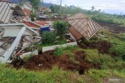 Pemkab Cianjur ambil alih lahan 8 kilometer masuk zona Patahan Cugenang
