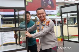 Polres Aceh Barat salurkan bantuan gerobak untuk pelaku UMKM