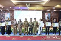 Pemprov Kaltim berikan penghargaan Siddhakarya  kepada tujuh perusahaan