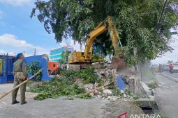 Satpol PP bongkar 50  bangunan liar di sekitar Jalan Raya Serang-Tangerang