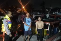 KM Naila Putri tenggelam di Pulau Pamujan Serang Kota