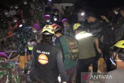 Tim SAR gabungan temukan jasad anak tertimbun bangunan rumah
