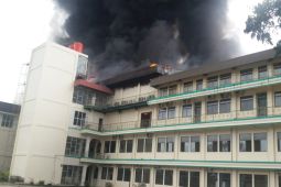 Aula kampus Abulyatama terbakar