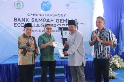 Masyarakat didorong kelola sampah secara mandiri melalui "Otsuka Eco Village"