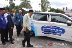 Bone Bolango terima bantuan mobil operasional pelayanan pajak
