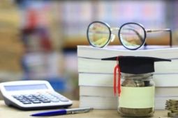Tips bijak alokasikan gaji bulanan capai keuangan sehat