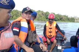 Basarnas Sintang gelar pencarian bocah tenggelam di Sungai Manday Bika