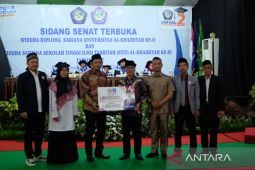 Dua Perguruan Tinggi Al Khairiyah Gelar Wisuda Bersama