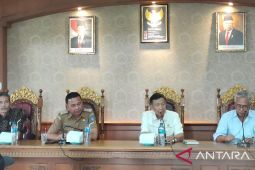 Mangku Pastika ajak masyarakat tingkatkan kualitas warga desa