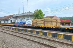 KAI Daop 1 Jakarta tempatkan alat material siaga di 29 titik Natal dan Tahun Baru