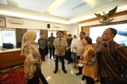 Bupati Ipuk tanda tangani nota kesepahaman keuangan syariah hingga pengolalaan sampah