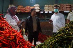 Sekda Garut cek stok dan harga pangan di pasar jelang akhir tahun