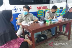 Mobil Sehat PT Timah layani kesehatan warga Pulau Nasik