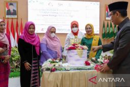Bupati sebut kontribusi perempuan kembangkan ekonomi Bekasi