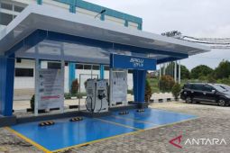 Cara lengkap cari POM listrik lewat PLN mobile, liburan pakai mobil listrik makin asyik