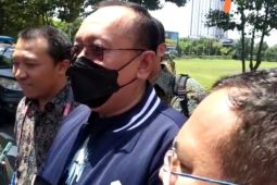 Berkas belum lengkap, polisi bebaskan sementara eks Dirut PT LIB