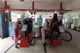 Semarak Natal dan Tahun Baru 2023 AHASS Kalbar beri potongan 50 persen