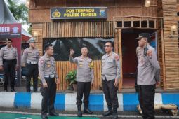 Tim Polda Jatim cek Pos Pengamanan Natal-Tahun Baru di Jember
