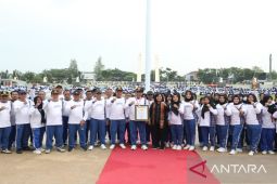 Pecahkan rekor MURI, Senam Sampang Hebat diikuti 10.399 orang