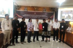 Sekjen Ormas "Bali Shanti" serahkan dukungan bakal calon DPD