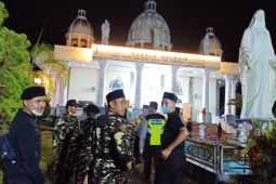 Banser dan Sahabat Beramal ikut pengamanan Natal di gereja